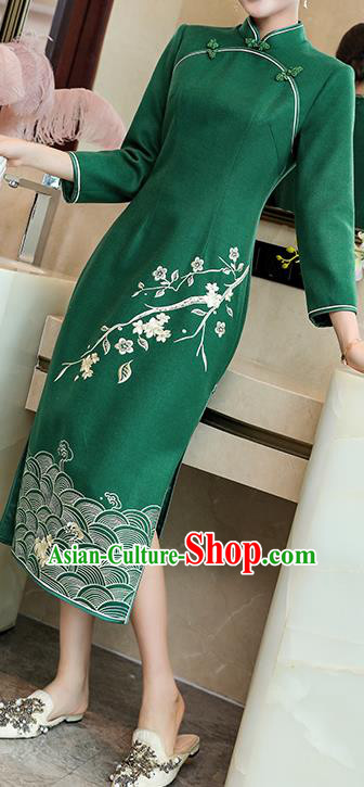 China Traditional Embroidered Green Wool Cheongsam Costume Classical Tang Suit Qipao Dress China Traditional Embroidered Green Wool Cheongsam Costume Classical Tang Suit Qipao Dress