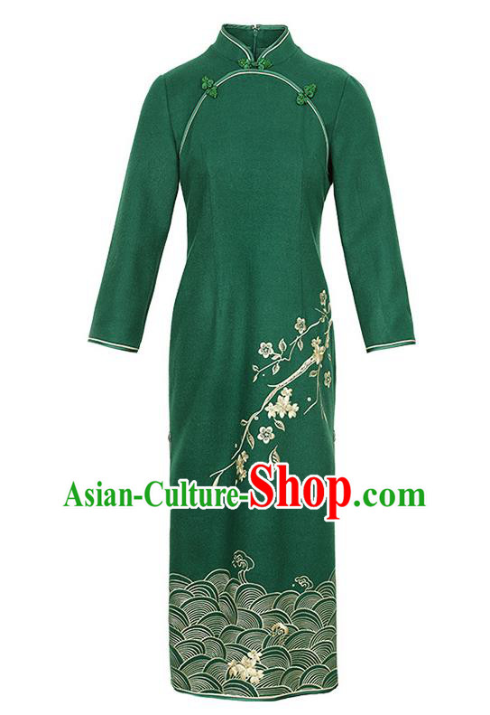 China Traditional Embroidered Green Wool Cheongsam Costume Classical Tang Suit Qipao Dress China Traditional Embroidered Green Wool Cheongsam Costume Classical Tang Suit Qipao Dress