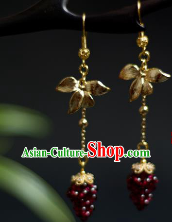 China Traditional Cheongsam Garnet Grape Ear Accessories Handmade Earrings Jewelry China Traditional Cheongsam Garnet Grape Ear Accessories Handmade Earrings Jewelry