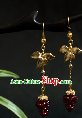 China Traditional Cheongsam Garnet Grape Ear Accessories Handmade Earrings Jewelry China Traditional Cheongsam Garnet Grape Ear Accessories Handmade Earrings Jewelry