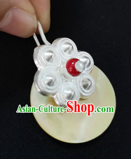 China Traditional Yi Nationality Silver Ear Accessories Handmade Liangshan Ethnic Yellow Shell Earrings China Traditional Yi Nationality Silver Ear Accessories Handmade Liangshan Ethnic Yellow Shell Earrings