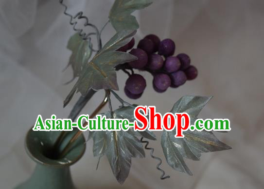 Chinese Handmade Hair Accessories Cheongsam Purple Grape Hairpin Traditional Hanfu Hair Stick Chinese Handmade Hair Accessories Cheongsam Purple Grape Hairpin Traditional Hanfu Hair Stick