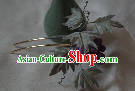 Chinese Handmade Hair Accessories Cheongsam Purple Grape Hairpin Traditional Hanfu Hair Stick Chinese Handmade Hair Accessories Cheongsam Purple Grape Hairpin Traditional Hanfu Hair Stick