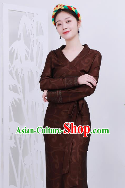 Chinese Zang Nationality Woman Clothing Tibetan Minority Rust Red Bola Dress Costume Chinese Zang Nationality Woman Clothing Tibetan Minority Rust Red Bola Dress Costume