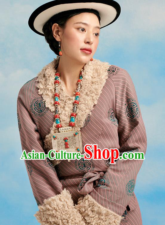 China Zang Nationality Bola Clothing Tibetan Ethnic Woman Winter Costume China Zang Nationality Bola Clothing Tibetan Ethnic Woman Winter Costume