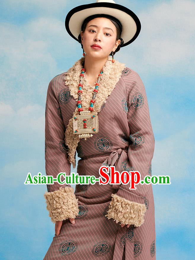 China Zang Nationality Bola Clothing Tibetan Ethnic Woman Winter Costume China Zang Nationality Bola Clothing Tibetan Ethnic Woman Winter Costume
