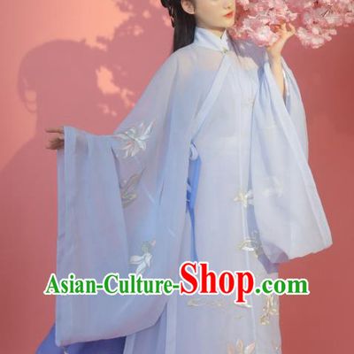 China Traditional Ming Dynasty Noble Beauty Historical Clothing Ancient Young Lady Blue Hanfu Dress Garment