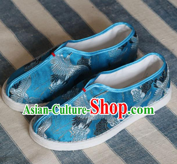 China Handmade Cloth Shoes National Woman Classical Cranes Pattern Blue Shoes China Handmade Cloth Shoes National Woman Classical Cranes Pattern Blue Shoes