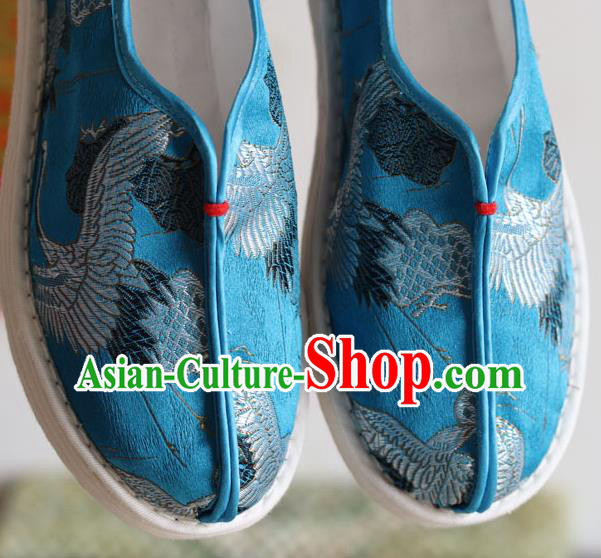 China Handmade Cloth Shoes National Woman Classical Cranes Pattern Blue Shoes China Handmade Cloth Shoes National Woman Classical Cranes Pattern Blue Shoes
