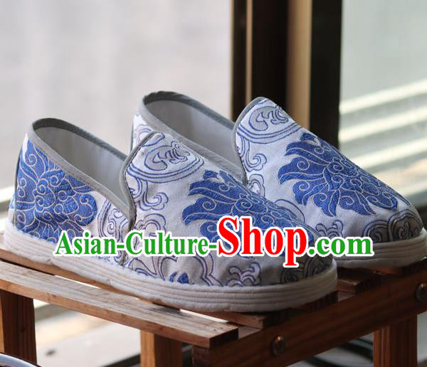 China National Chrysanthemum Pattern Cloth Shoes Handmade Multi Layered Shoes China National Chrysanthemum Pattern Cloth Shoes Handmade Multi Layered Shoes