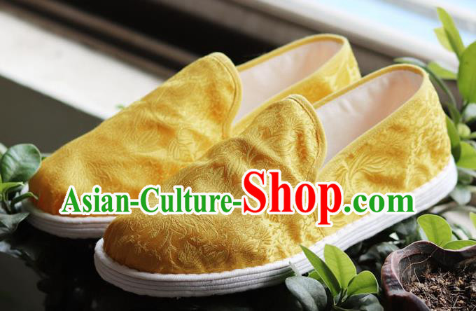 Chinese Handmade Satin Shoes Traditional Martial Arts Shoes Golden Brocade Shoes Chinese Handmade Satin Shoes Traditional Martial Arts Shoes Golden Brocade Shoes