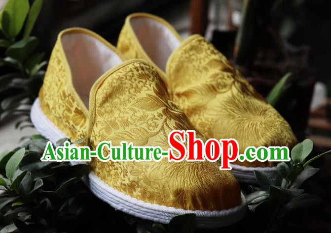 Chinese Handmade Satin Shoes Traditional Martial Arts Shoes Golden Brocade Shoes Chinese Handmade Satin Shoes Traditional Martial Arts Shoes Golden Brocade Shoes