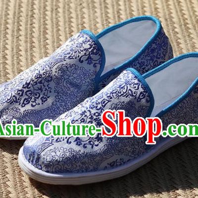Chinese Handmade Blue and White Porcelain Shoes Brocade Shoes Traditional Martial Arts Shoes