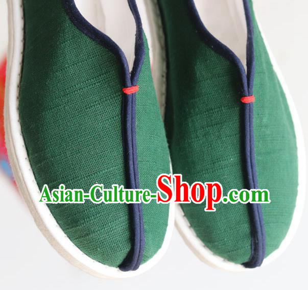China National Old Beijing Woman Shoes Handmade Green Flax Shoes China National Old Beijing Woman Shoes Handmade Green Flax Shoes