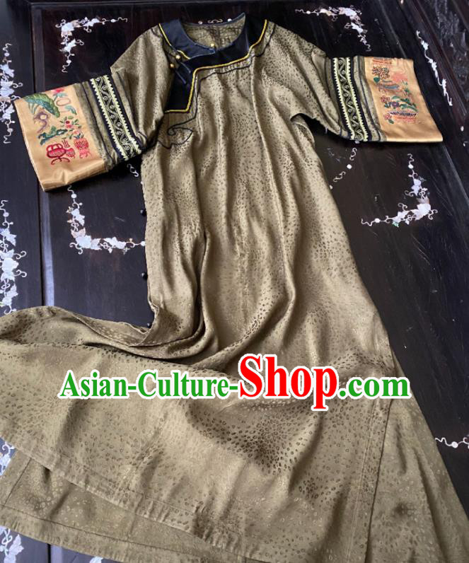 China Loose Cheongsam Hand Embroidered Olive Green Silk Qipao Dress National Women Costume