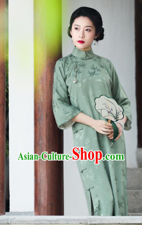 China Traditional Cheongsam Classical Bamboo Leaf Pattern Green Silk Qipao DressChina Traditional Cheongsam Classical Bamboo Leaf Pattern Green Silk Qipao Dress China Traditional Cheongsam Classical Bamboo Leaf Pattern Green Silk Qipao DressChina Traditional Cheongsam Classical Bamboo Leaf Pattern Green Silk Qipao Dress