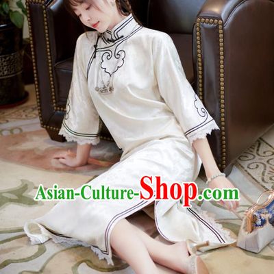 Republic of China Rich Lady Cheongsam Traditional White Silk Qipao Dress Classical Clothing