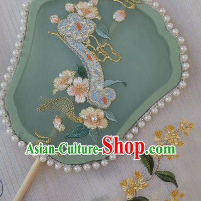China Traditional Hanfu Pearls Fan Handmade Embroidered Ruyi Palace Fan Classical Green Silk Fan