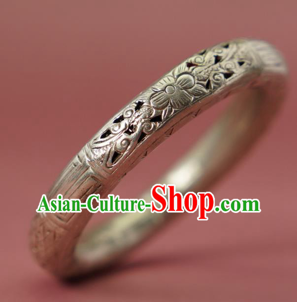 Chinese National Silver Carving Bracelet Traditional Wristlet Accessories Chinese National Silver Carving Bracelet Traditional Wristlet Accessories