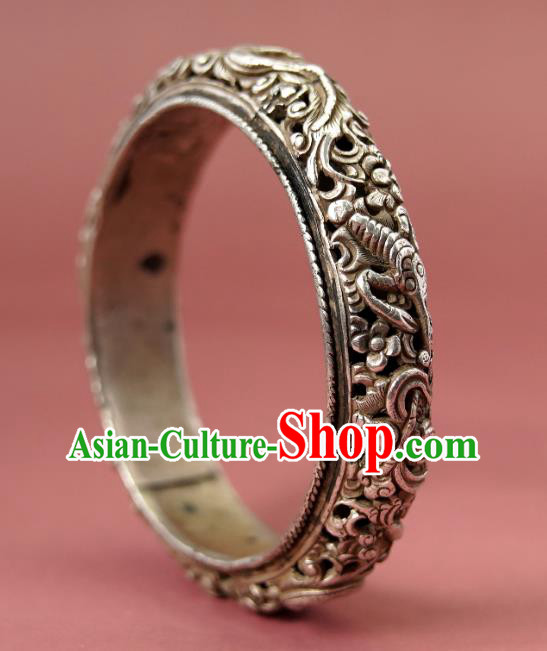 Chinese Traditional Wristlet Accessories National Silver Carving Bat Bracelet Chinese Traditional Wristlet Accessories National Silver Carving Bat Bracelet