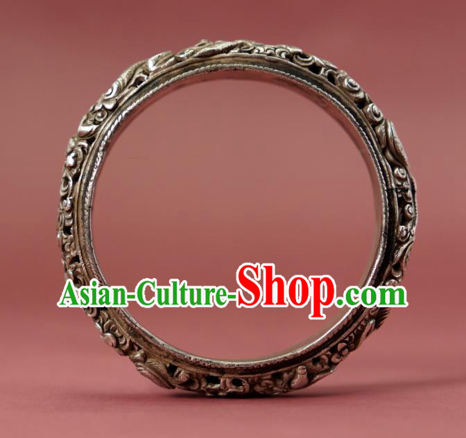 Chinese Traditional Wristlet Accessories National Silver Carving Bat Bracelet Chinese Traditional Wristlet Accessories National Silver Carving Bat Bracelet