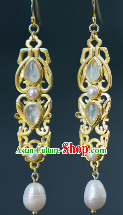 China Traditional Cheongsam Golden Earrings Handmade Pearl Chalcedonye Ear Accessories China Traditional Cheongsam Golden Earrings Handmade Pearl Chalcedonye Ear Accessories