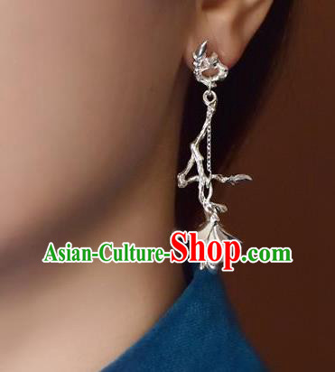 China Handmade Ear Accessories Traditional Cheongsam Silver Mangnolia Earrings China Handmade Ear Accessories Traditional Cheongsam Silver Mangnolia Earrings