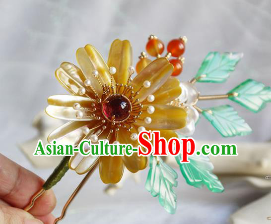 Chinese Ancient Young Lady Hairpin Traditional Ming Dynasty Yellow Shell Chrysanthemum Hair Stick Chinese Ancient Young Lady Hairpin Traditional Ming Dynasty Yellow Shell Chrysanthemum Hair Stick