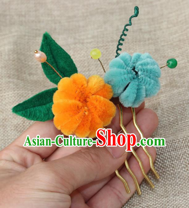 Chinese Ancient Court Hairpin Traditional Ming Dynasty Princess Velvet Chrysanthemum Hair Comb Chinese Ancient Court Hairpin Traditional Ming Dynasty Princess Velvet Chrysanthemum Hair Comb