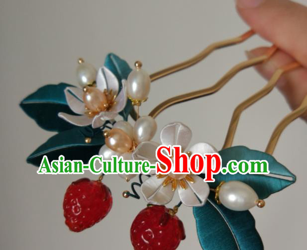 Chinese Traditional Pearls Hairpin Ming Dynasty Hair Accessories Ancient Princess Strawberry Hair Comb Chinese Traditional Pearls Hairpin Ming Dynasty Hair Accessories Ancient Princess Strawberry Hair Comb