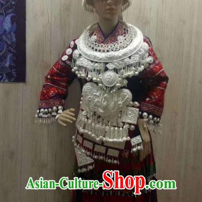 China Miao Ethnic Wedding Costumes Traditional Hmong Nationality Bride Clothing and Headdress