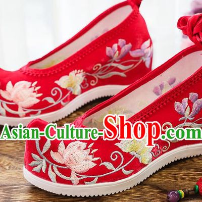 China National Woman Cloth Shoes Traditional Embroidered Red Wedges Shoes