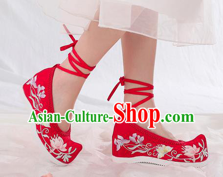 China National Woman Cloth Shoes Traditional Embroidered Red Wedges Shoes China National Woman Cloth Shoes Traditional Embroidered Red Wedges Shoes