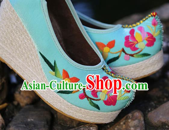 Chinese Yunnan Ethnic Blue Cloth Wedge Heel Shoes National Embroidered Shoes Chinese Yunnan Ethnic Blue Cloth Wedge Heel Shoes National Embroidered Shoes