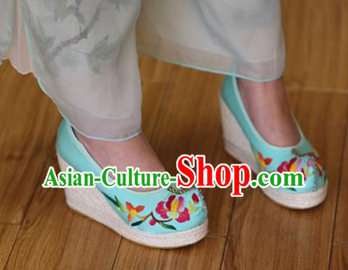 Chinese Yunnan Ethnic Blue Cloth Wedge Heel Shoes National Embroidered Shoes Chinese Yunnan Ethnic Blue Cloth Wedge Heel Shoes National Embroidered Shoes