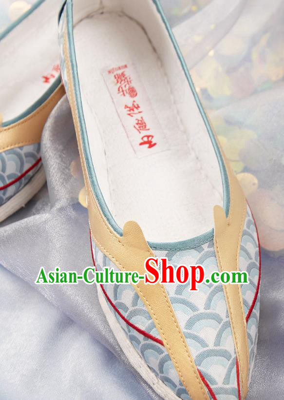 China Traditional Hanfu Shoes Handmade Light Blue Cloth Shoes National Dragon Horn Shoes China Traditional Hanfu Shoes Handmade Light Blue Cloth Shoes National Dragon Horn Shoes