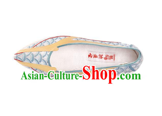 China Traditional Hanfu Shoes Handmade Light Blue Cloth Shoes National Dragon Horn Shoes China Traditional Hanfu Shoes Handmade Light Blue Cloth Shoes National Dragon Horn Shoes