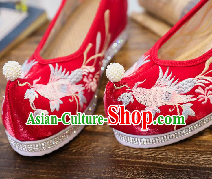 China Handmade Princess Pearls Shoes Traditional Wedding Hanfu Shoes Embroidered Red Cloth Shoes China Handmade Princess Pearls Shoes Traditional Wedding Hanfu Shoes Embroidered Red Cloth Shoes