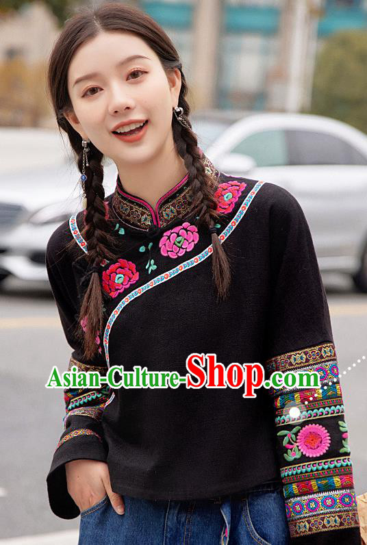 Chinese Traditional National Outer Garment Costume Tang Suit Embroidered Black Jacket Chinese Traditional National Outer Garment Costume Tang Suit Embroidered Black Jacket