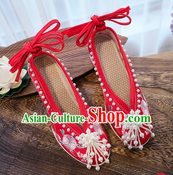 China Traditional Pearls Tassel Shoes National Embroidered Shoes Handmade Red Cloth Wedges Shoes China Traditional Pearls Tassel Shoes National Embroidered Shoes Handmade Red Cloth Wedges Shoes