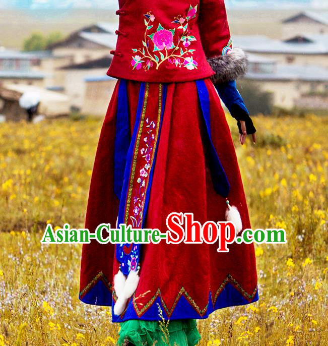 Chinese National Woman Skirt Costume Traditional Embroidered Red Bust Skirt Chinese National Woman Skirt Costume Traditional Embroidered Red Bust Skirt