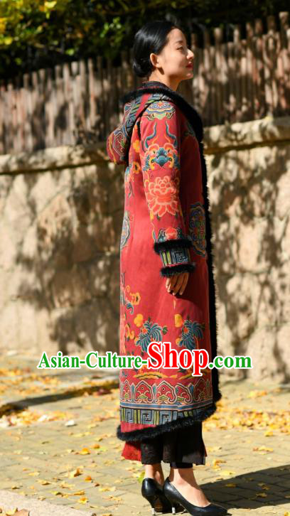 China Traditional Red Cotton Wadded Coat National Woman Outer Garment Clothing Tang Suit Greatcoat China Traditional Red Cotton Wadded Coat National Woman Outer Garment Clothing Tang Suit Greatcoat