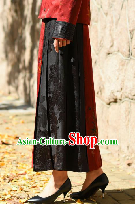 China National Red Gambiered Guangdong Gauze Skirt Traditional Woman Costume China National Red Gambiered Guangdong Gauze Skirt Traditional Woman Costume