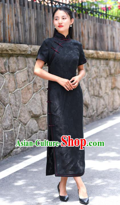 Chinese Traditional Qipao Dress Costume National Young Lady Black Silk Cheongsam Chinese Traditional Qipao Dress Costume National Young Lady Black Silk Cheongsam