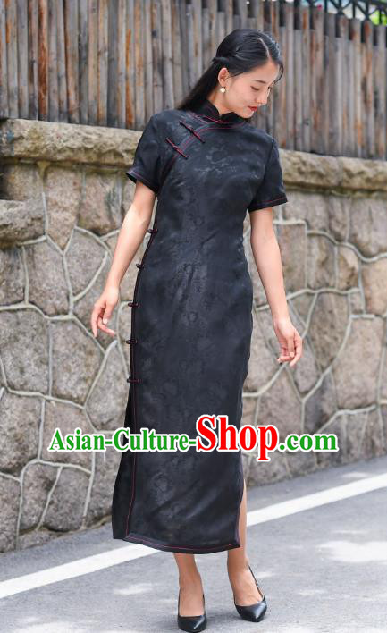 Chinese Traditional Qipao Dress Costume National Young Lady Black Silk Cheongsam Chinese Traditional Qipao Dress Costume National Young Lady Black Silk Cheongsam