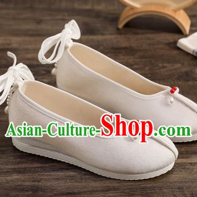 China National White Brocade Shoes Traditional Tang Suit Shoes Handmade Hanfu Dance Shoes