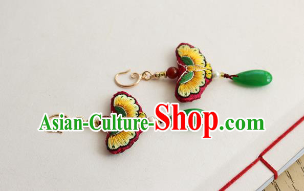 China Classical Cheongsam Embroidered Butterfly Ear Jewelry Handmade National Pearl Jade Earrings China Classical Cheongsam Embroidered Butterfly Ear Jewelry Handmade National Pearl Jade Earrings