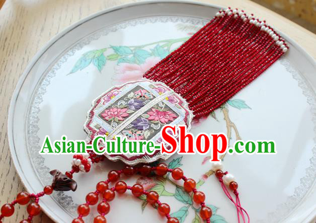 China Handmade Embroidered Lotus Sachet Necklet Accessories Traditional Cheongsam Red Beads Tassel Necklace China Handmade Embroidered Lotus Sachet Necklet Accessories Traditional Cheongsam Red Beads Tassel Necklace