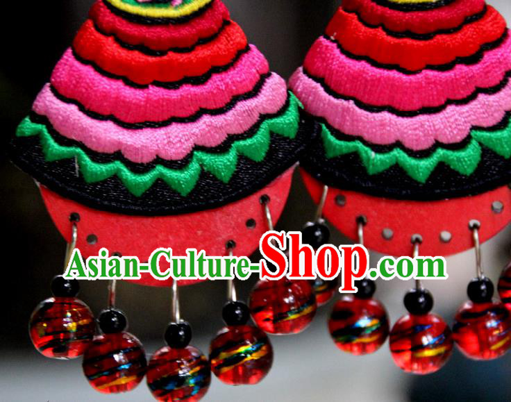 Chinese Handmade Embroidered Red Ear Jewelry National Ear Accessories Yannan Ethnic Woman Earrings Chinese Handmade Embroidered Red Ear Jewelry National Ear Accessories Yannan Ethnic Woman Earrings