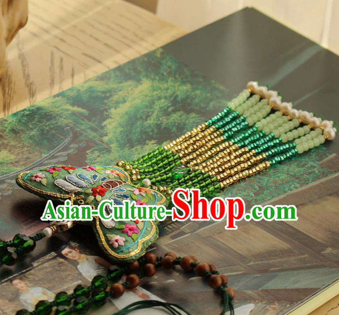 China Handmade Tassel Necklet Traditional Cheongsam Embroidered Green Butterfly Necklace Accessories China Handmade Tassel Necklet Traditional Cheongsam Embroidered Green Butterfly Necklace Accessories